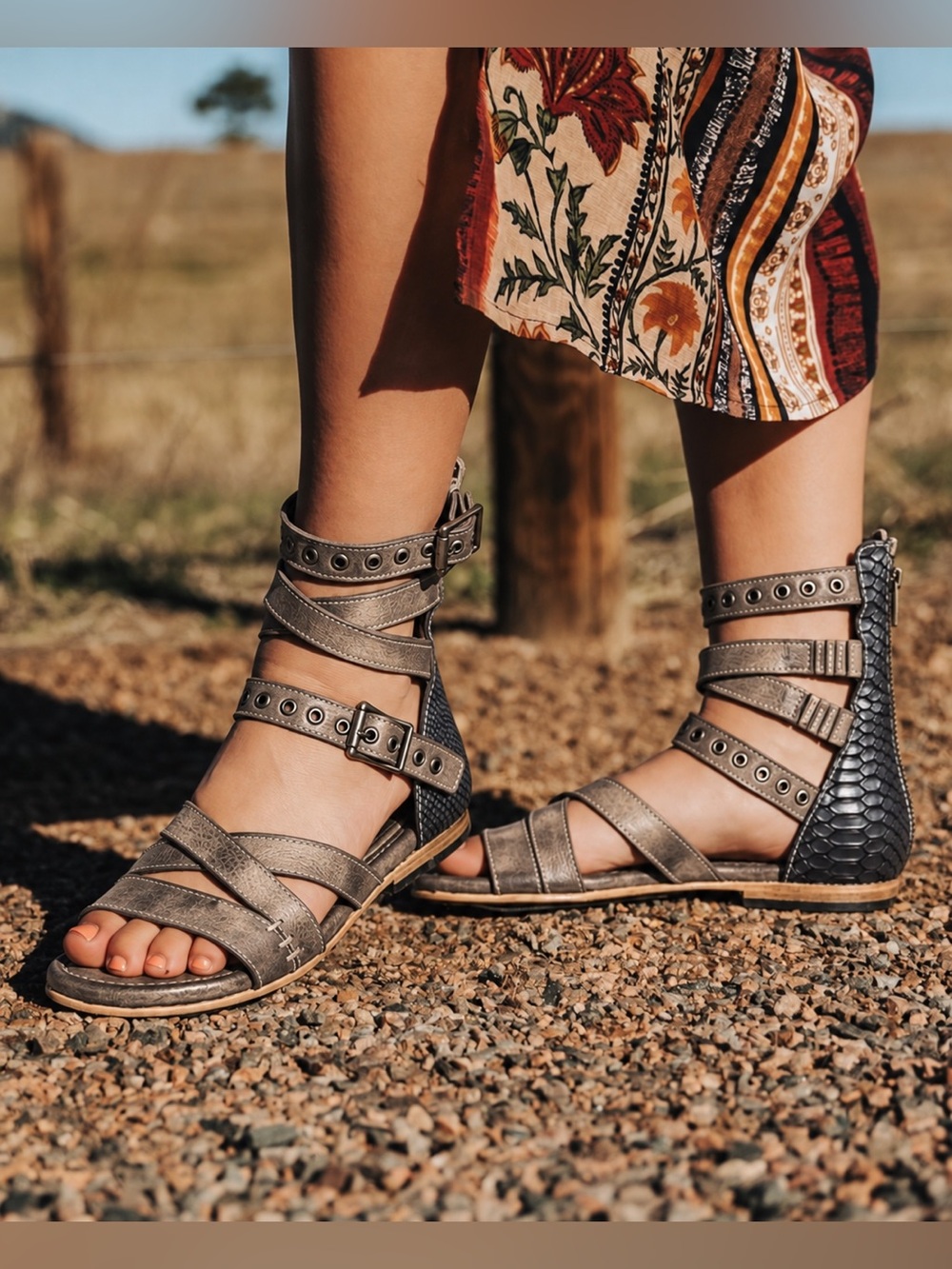 Freebird Sydney Black Multi Leather Sandals Size 9 New in Box